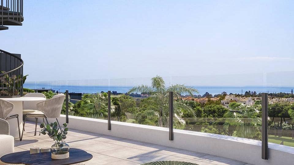 Apartamento de 2 habitaciones en Estepona en venta con piscina garaje - 248.000 € (Ref: 9448069)