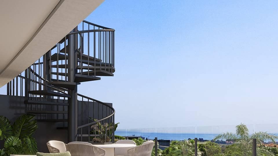 Apartamento de 2 habitaciones en Estepona en venta con piscina garaje - 248.000 € (Ref: 9448069)