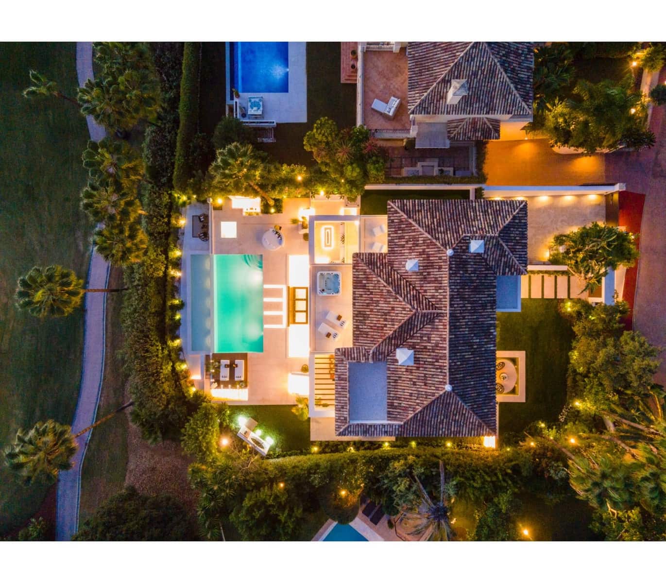 6 sypialnia Willa na sprzedaż w Marbella z basenem garażem - 5 500 000 € (Ref: 9448083)