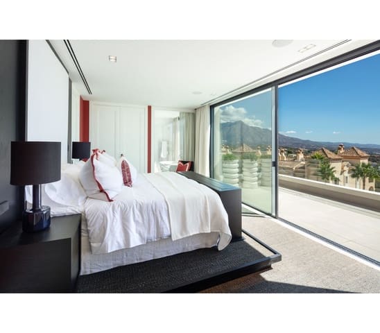 6 sypialnia Willa na sprzedaż w Marbella z basenem garażem - 8 900 000 € (Ref: 9448085)