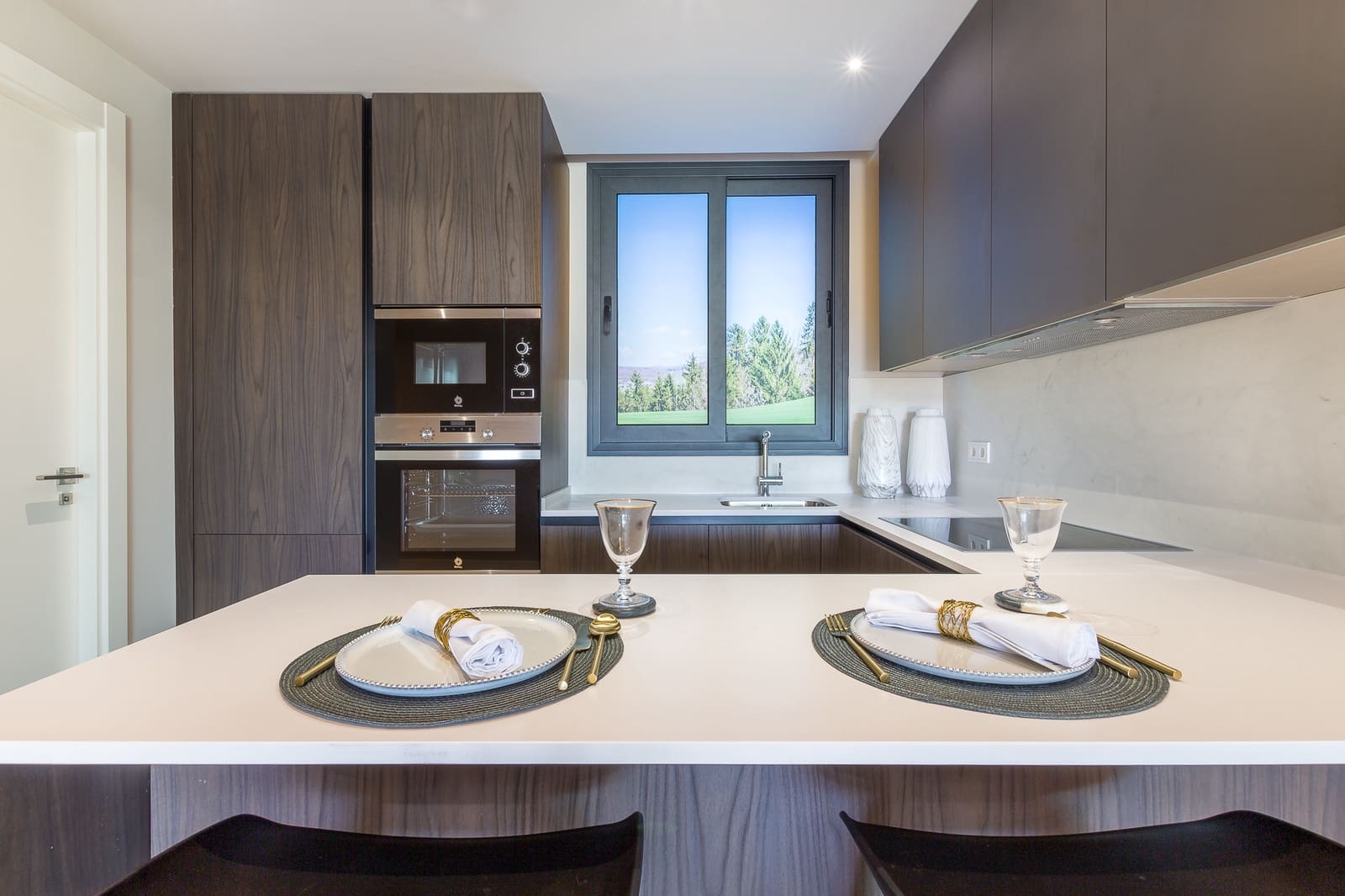 2 sypialnia Apartament na sprzedaż w Estepona z basenem garażem - 290 000 € (Ref: 9448091)