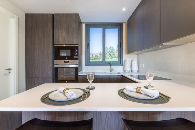 2 sypialnia Apartament na sprzedaż w Estepona z basenem garażem - 290 000 € (Ref: 9448091)