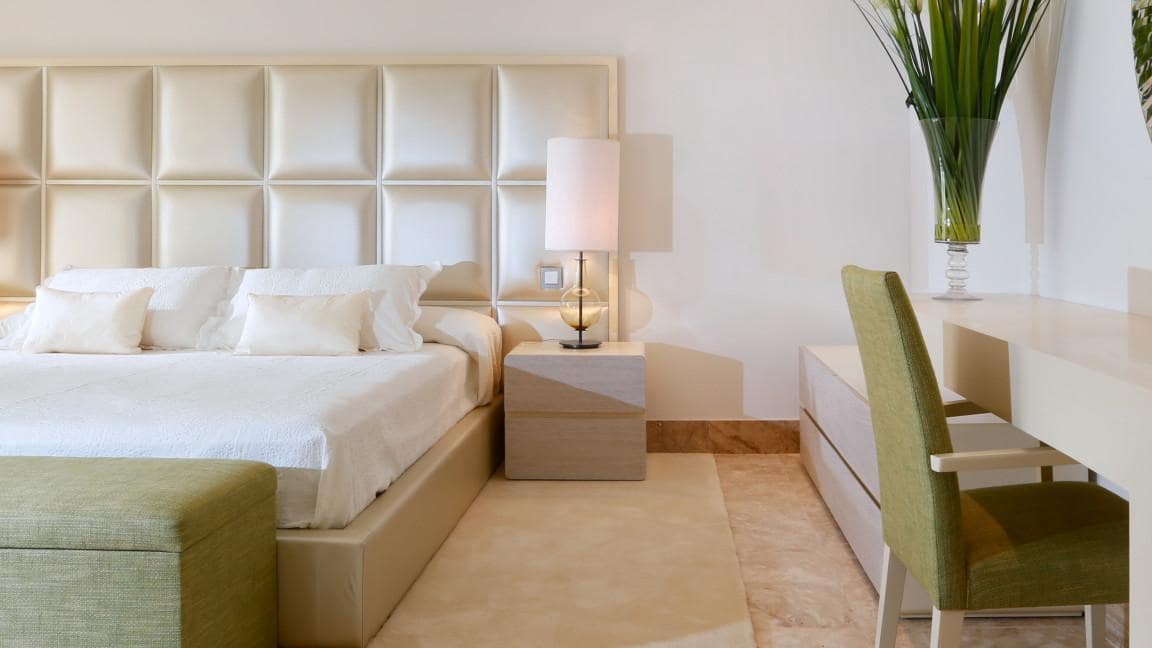 6 sypialnia Willa na sprzedaż w Marbella z basenem garażem - 3 500 000 € (Ref: 9448092)