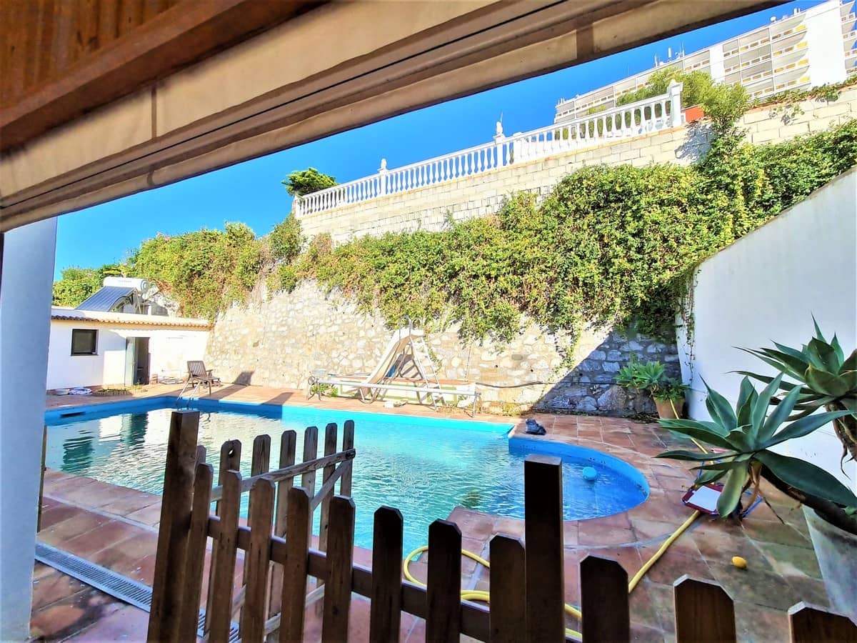 Chalet de 4 habitaciones en Nueva Andalucia en venta con piscina - 1.279.000 € (Ref: 9448098)