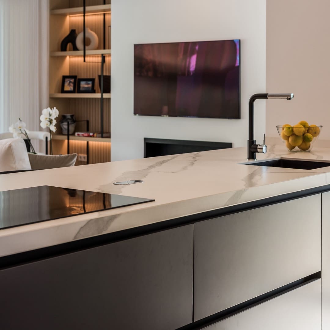 3 makuuhuone Huvila myytävänä paikassa Marbella mukana uima-altaan 
autotalli - 1 950 000 € (Ref: 9448114)