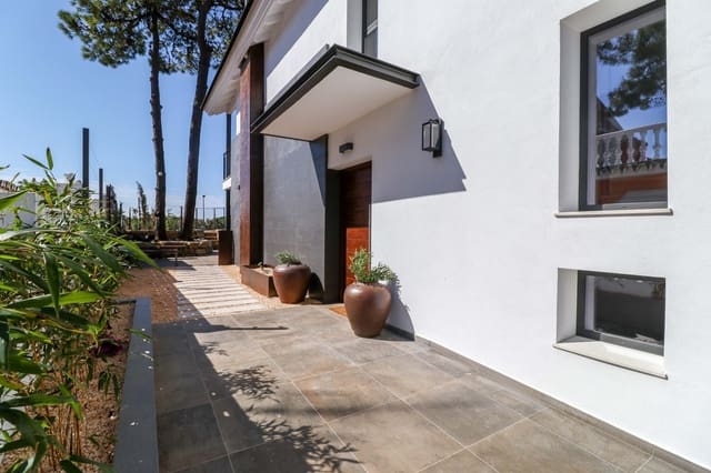 4 soveværelse Villa til salg i Mijas Costa, Mijas med swimmingpool garage - € 1.485.000 (Ref: 9448115)