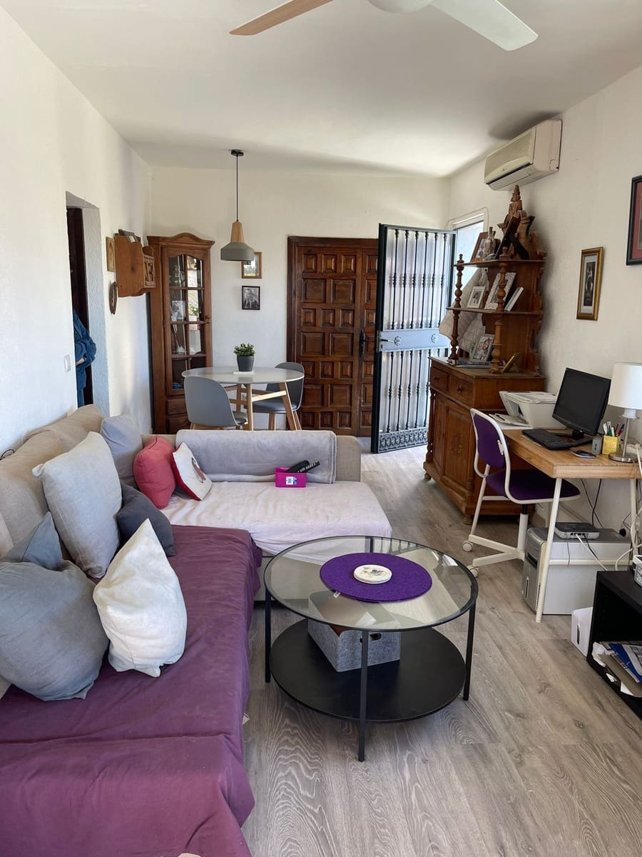 2 chambre Villa/Maison à vendre à Nueva Andalucia avec piscine garage - 350 000 € (Ref: 9448123)