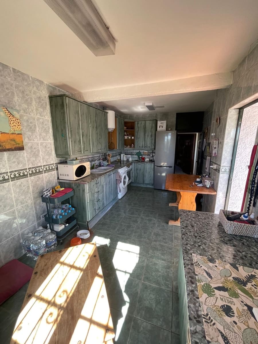 2 chambre Villa/Maison à vendre à Nueva Andalucia avec piscine garage - 350 000 € (Ref: 9448123)