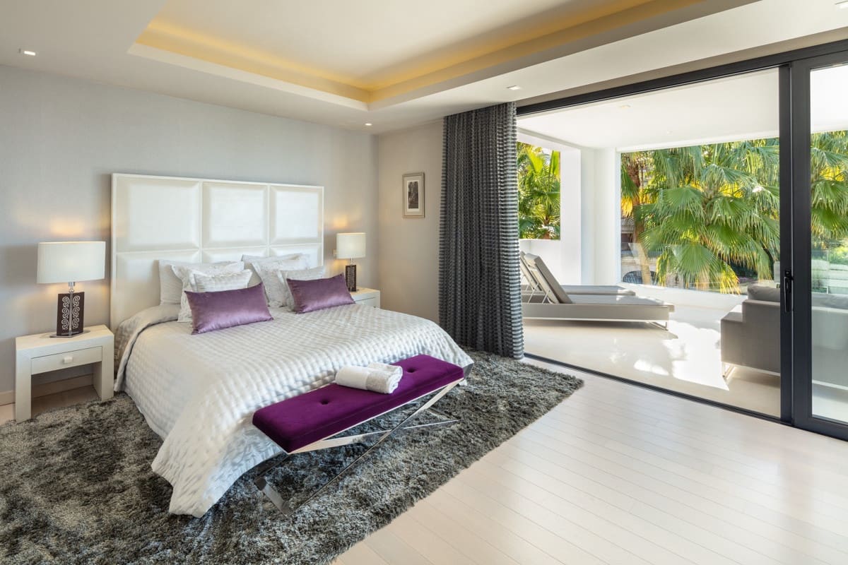 5 sypialnia Willa na sprzedaż w Marbella z basenem garażem - 3 995 000 € (Ref: 9448129)