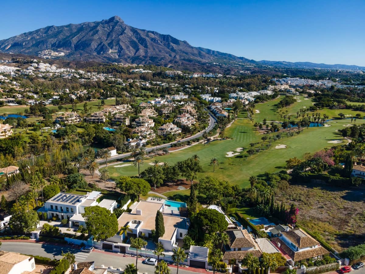 6 soveværelse Villa til salg i Marbella med swimmingpool garage - € 3.900.000 (Ref: 9448134)