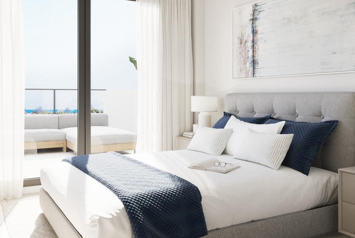 Apartamento de 2 habitaciones en Estepona en venta con piscina garaje - 198.000 € (Ref: 9448135)