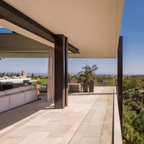 6 sypialnia Willa na sprzedaż w Marbella z basenem garażem - 9 575 000 € (Ref: 9448143)