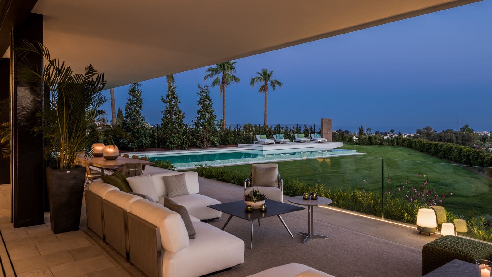 6 sypialnia Willa na sprzedaż w Marbella z basenem garażem - 9 575 000 € (Ref: 9448143)