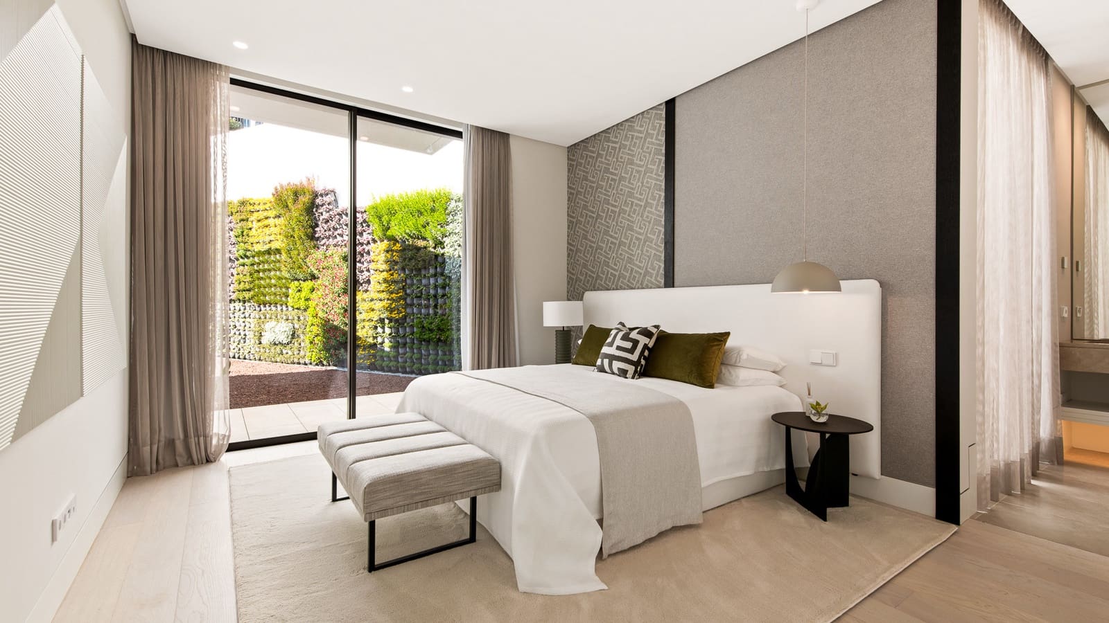 6 sypialnia Willa na sprzedaż w Marbella z basenem garażem - 9 575 000 € (Ref: 9448143)