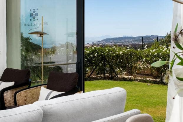 3 soverom Villa til salgs i Marbella med svømmebasseng garasje - € 728 500 (Ref: 9448151)