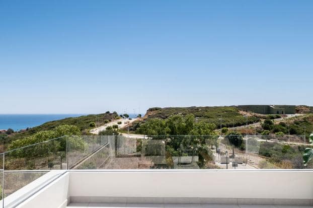 3 soverom Villa til salgs i Marbella med svømmebasseng garasje - € 728 500 (Ref: 9448151)