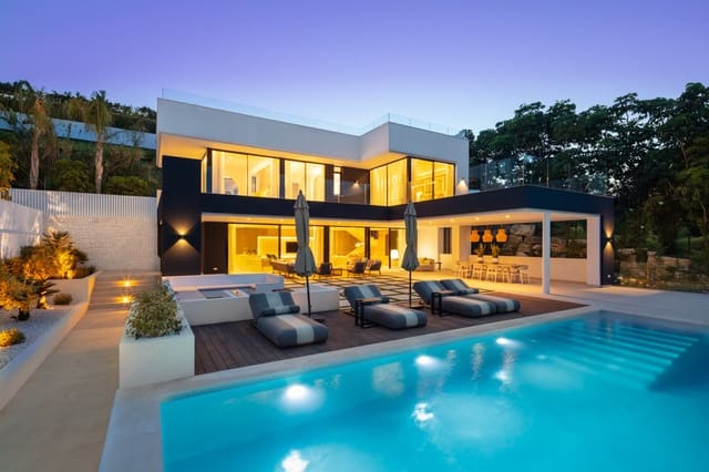 5 soverom Villa til salgs i Marbella med svømmebasseng garasje - € 4 150 000 (Ref: 9448159)