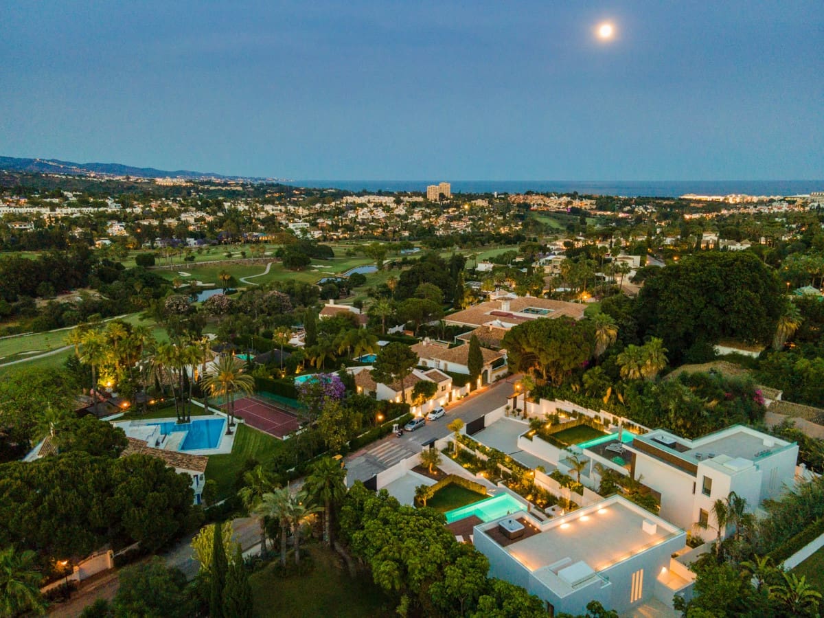 5 soverom Villa til salgs i Marbella med svømmebasseng garasje - € 4 150 000 (Ref: 9448159)