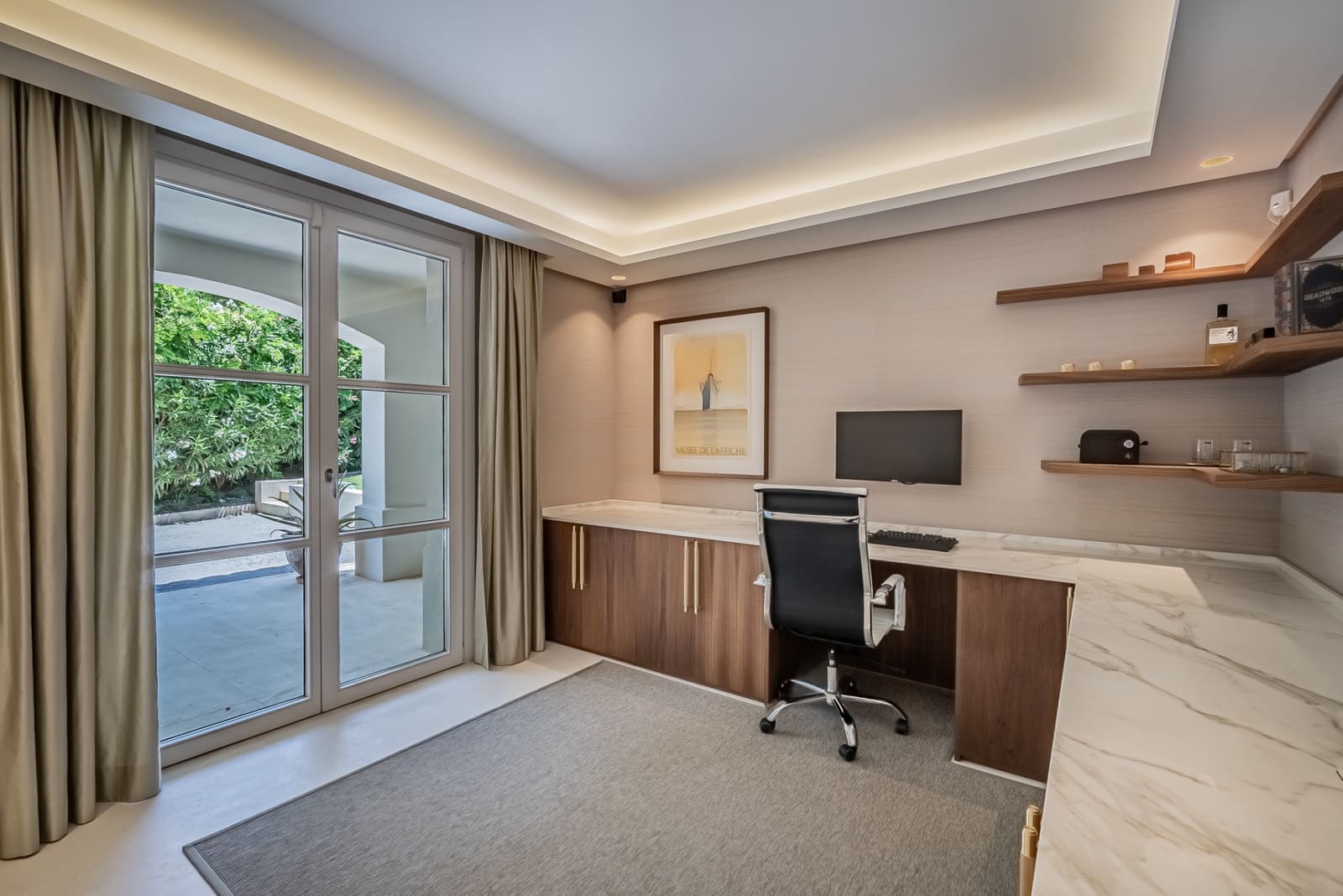 5 sypialnia Willa na sprzedaż w Marbella z basenem garażem - 3 250 000 € (Ref: 9448174)