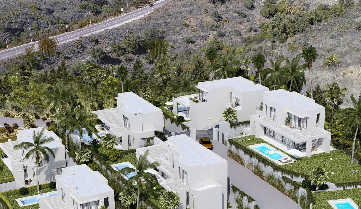 4 soveværelse Villa til salg i Mijas Costa med swimmingpool garage - € 1.495.000 (Ref: 9448180)
