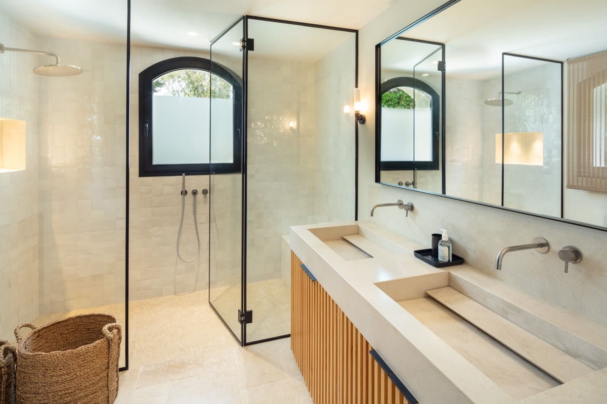 16 Zimmer Villa zu verkaufen in Golden Mile mit Pool Garage - 35.000.000 € (Ref: 9448190)