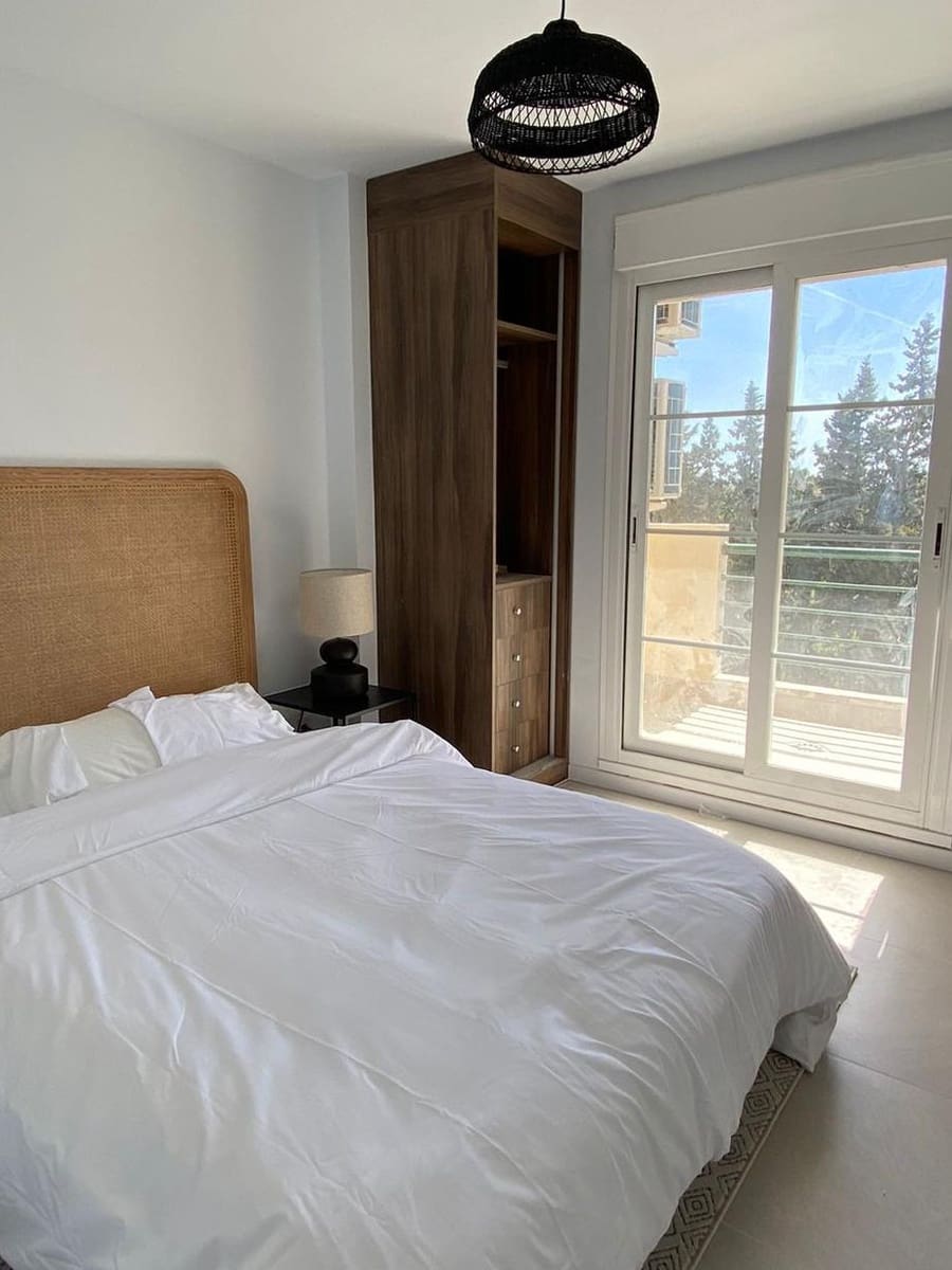 Apartamento de 3 habitaciones en Marbella en venta con piscina garaje - 649.000 € (Ref: 9448203)