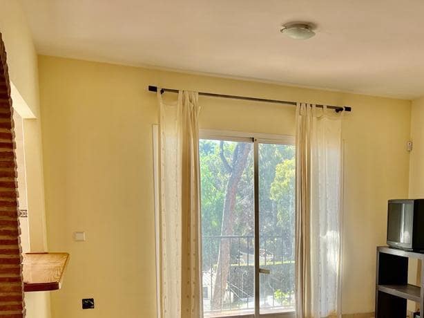 Apartamento de 3 habitaciones en Marbella en venta con piscina garaje - 545.000 € (Ref: 9448210)