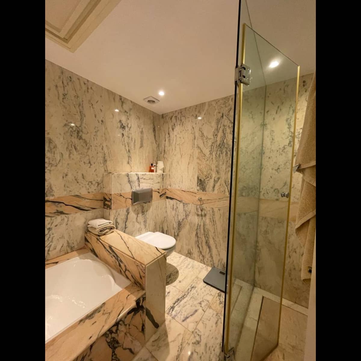 3 soverom Leilighet til salgs i Costalita med svømmebasseng garasje - € 1 495 000 (Ref: 9448220)