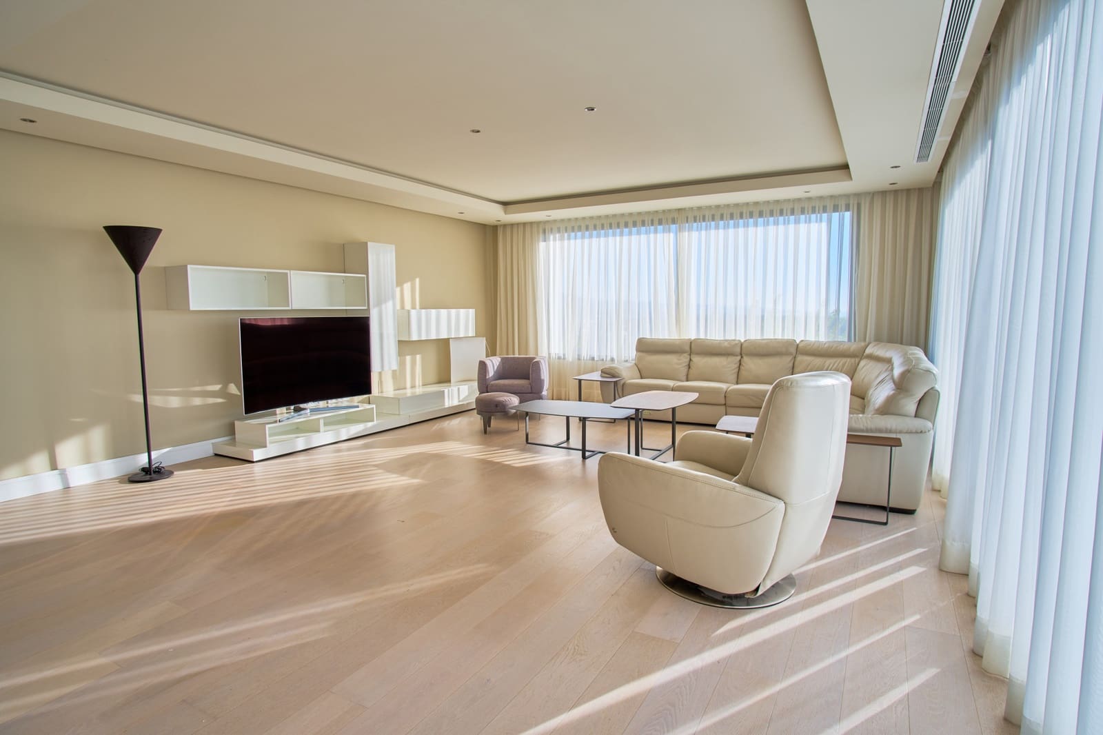 6 soverom Villa til salgs i Marbella med svømmebasseng garasje - € 2 300 000 (Ref: 9448261)