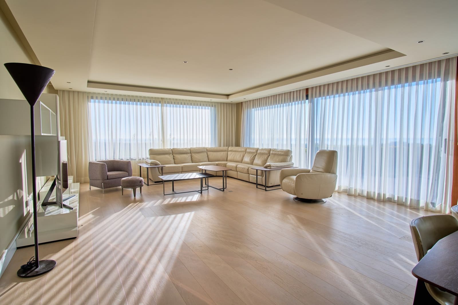 6 soverom Villa til salgs i Marbella med svømmebasseng garasje - € 2 300 000 (Ref: 9448261)