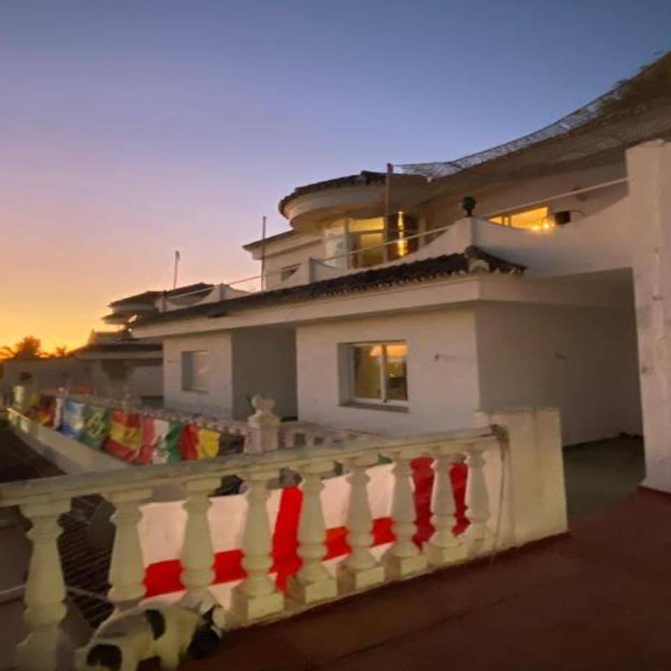 3 soveværelse Villa til salg i Nueva Andalucia - € 975.000 (Ref: 9448262)