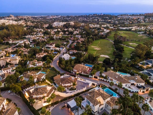 5 sypialnia Willa na sprzedaż w Marbella z basenem garażem - 3 295 000 € (Ref: 9448289)