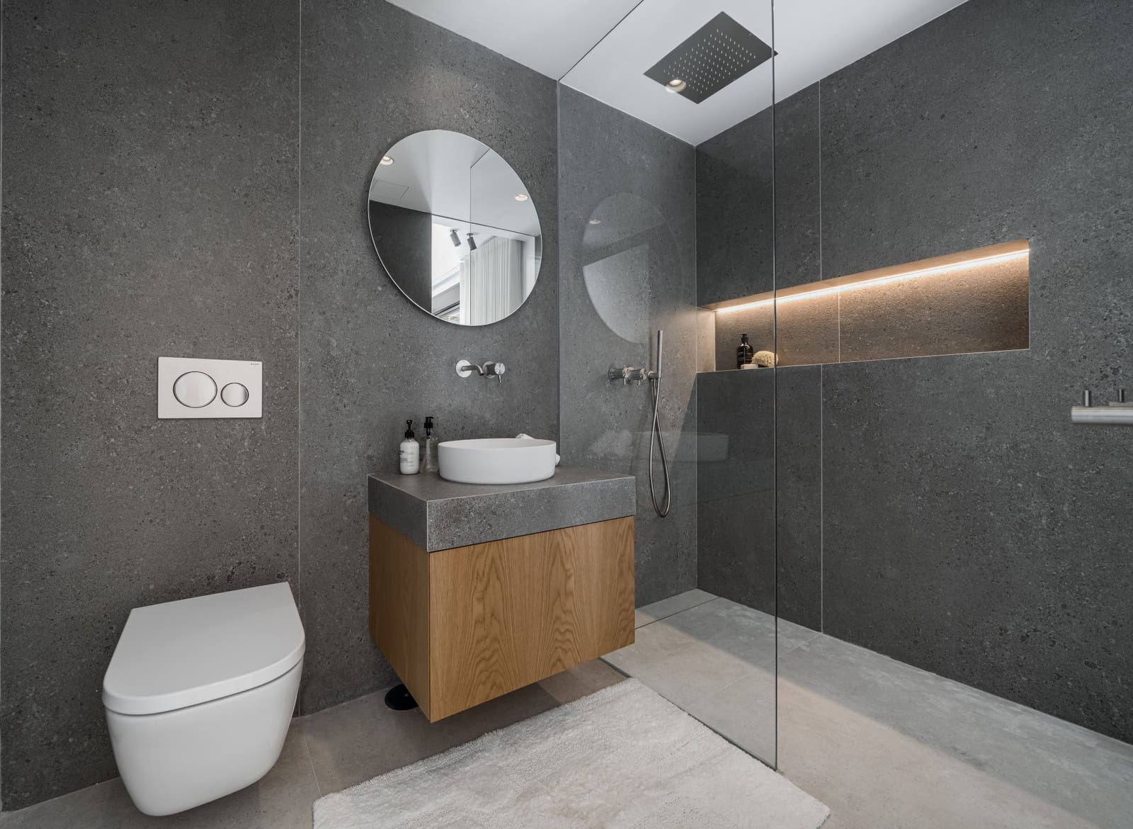 4 bedroom Villa for sale in Marbella with pool garage - € 2,995,000 (Ref: 9448311)