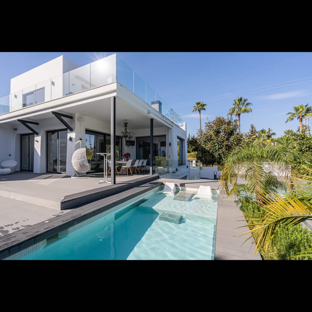 7 soveværelse Villa til salg i Nueva Andalucia med swimmingpool garage - € 8.000.000 (Ref: 9448314)