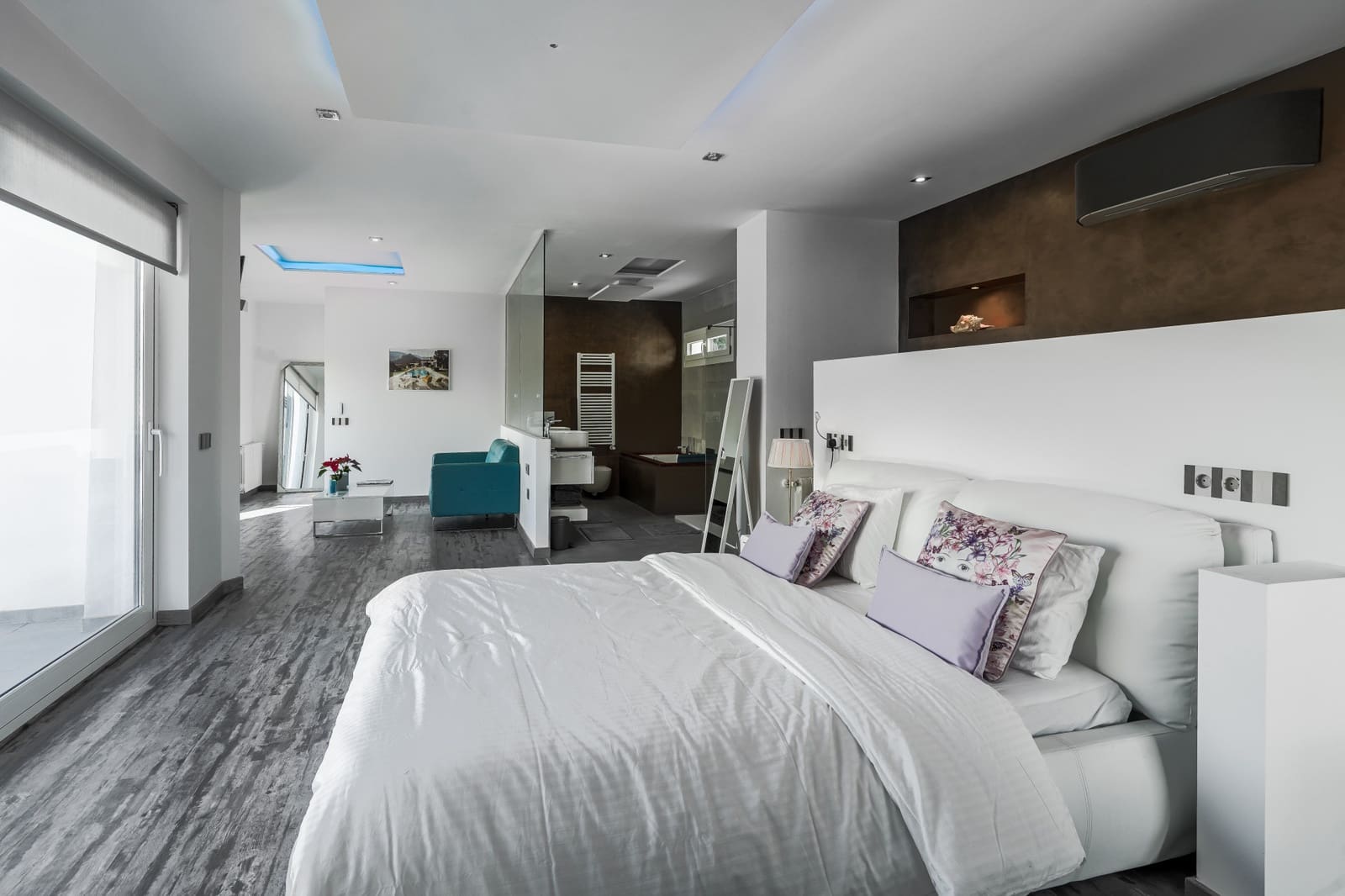 7 soveværelse Villa til salg i Nueva Andalucia med swimmingpool garage - € 8.000.000 (Ref: 9448314)