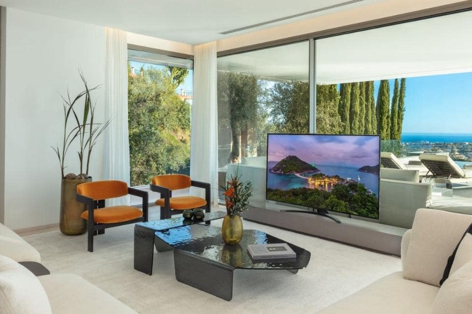 5 bedroom Villa for sale in Marbella with pool garage - € 8,950,000 (Ref: 9448315)