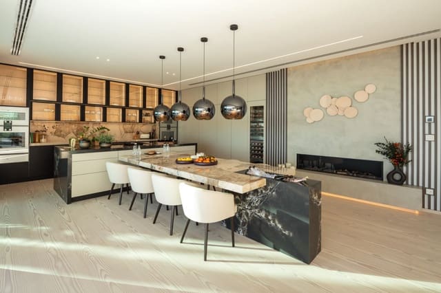 5 bedroom Villa for sale in Marbella with pool garage - € 8,950,000 (Ref: 9448315)