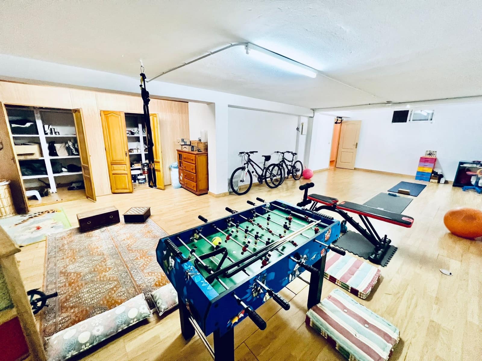 4 sypialnia Willa na sprzedaż w Nueva Andalucia z basenem garażem - 720 000 € (Ref: 9448322)