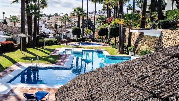 3 soveværelse Villa til salg i Manilva med swimmingpool garage - € 510.000 (Ref: 9448323)