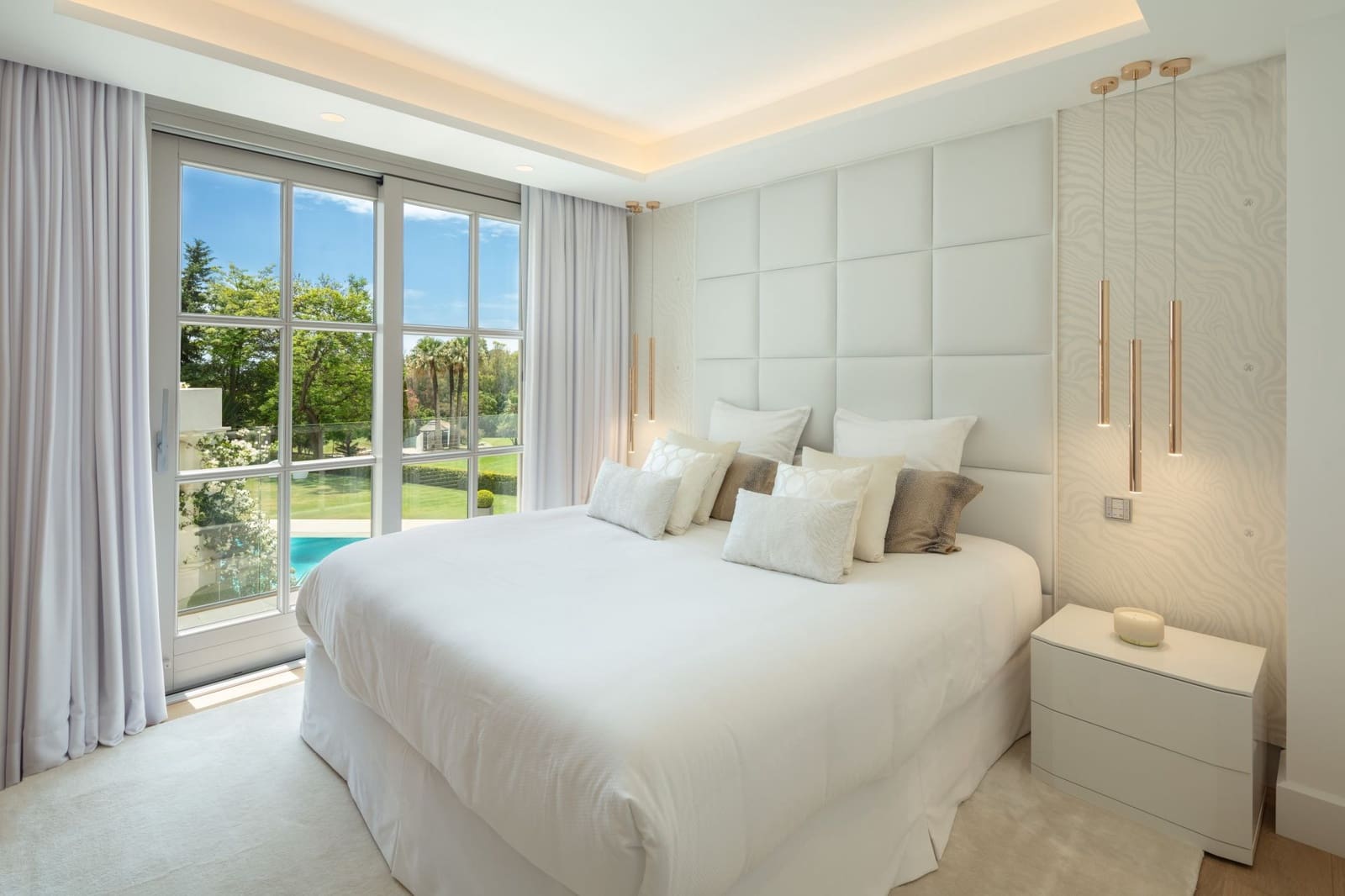 6 bedroom Villa for sale in Marbella with pool garage - € 9,680,000 (Ref: 9448347)