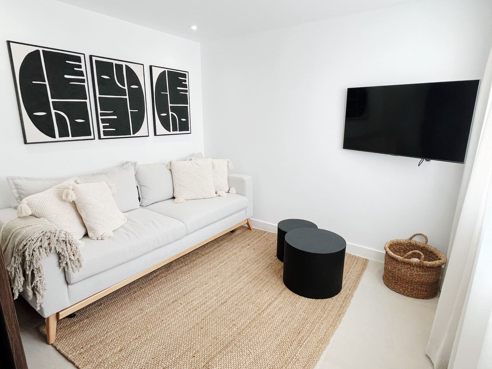 3 sypialnia Penthouse na sprzedaż w Marbella z basenem - 699 000 € (Ref: 9448348)