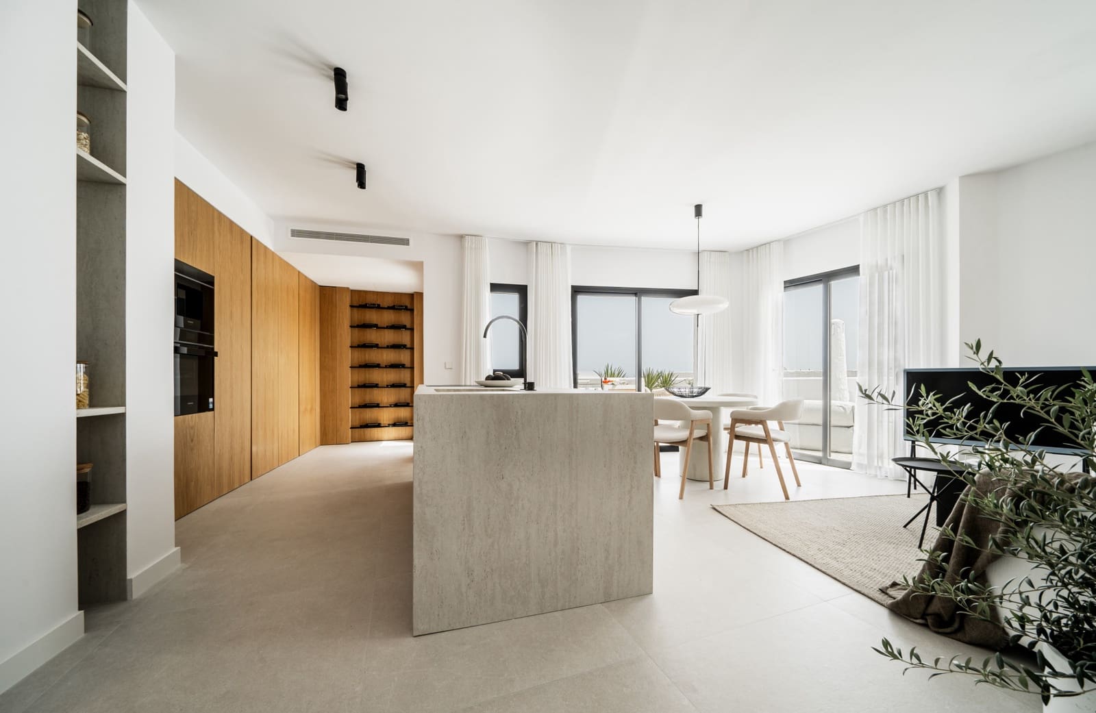 2 slaapkamer Appartement te koop in Marbella met zwembad garage - € 895.000 (Ref: 9448351)