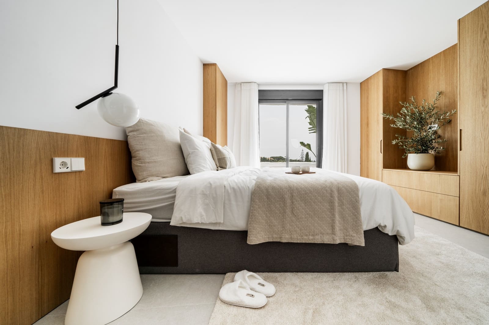 2 slaapkamer Appartement te koop in Marbella met zwembad garage - € 895.000 (Ref: 9448351)