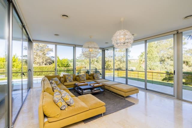 6 slaapkamer Villa te koop in Sotogrande, San Roque met zwembad garage - € 1.850.000 (Ref: 9448357)