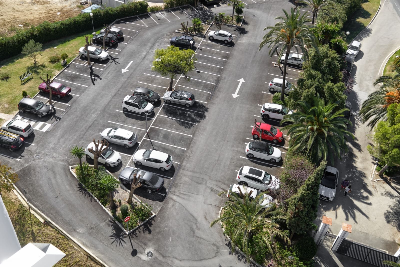 Apartamento de 3 habitaciones en Estepona en venta con piscina garaje - 719.000 € (Ref: 9448364)