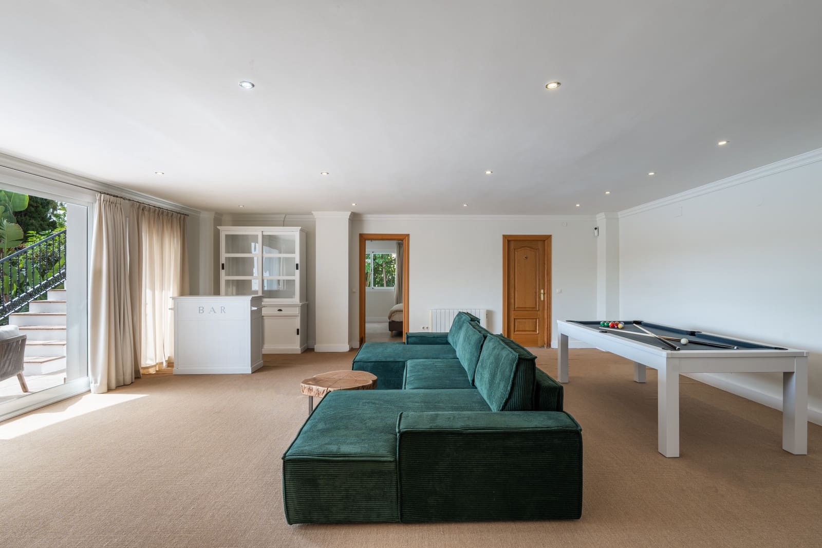 Chalet de 8 habitaciones en Marbella en venta - 1.890.000 € (Ref: 9448370)