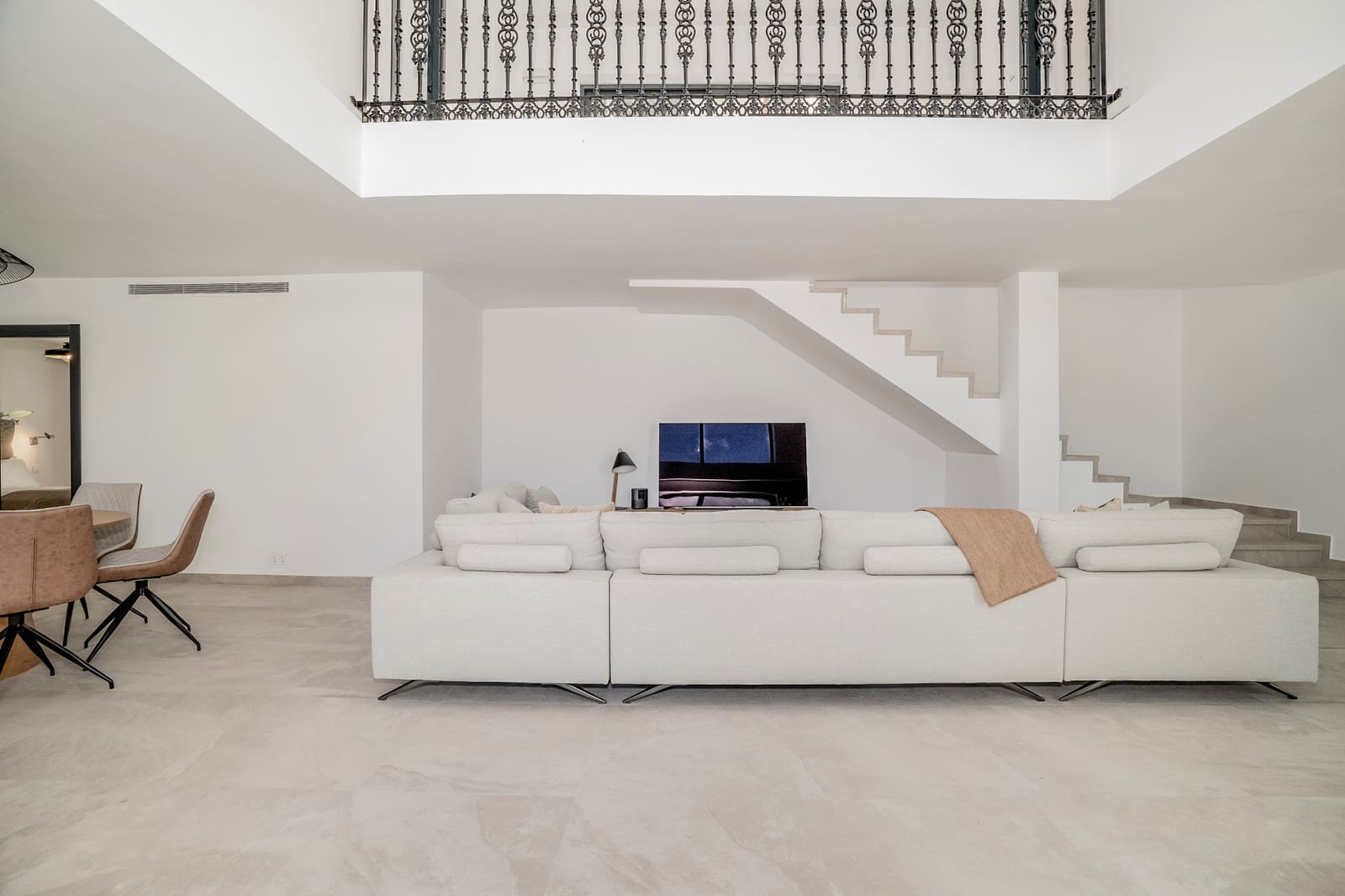 Chalet de 5 habitaciones en Marbella en venta con piscina garaje - 2.250.000 € (Ref: 9448372)