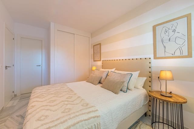 2 chambre Appartement à vendre à Marbella avec piscine garage - 199 000 € (Ref: 9448392)