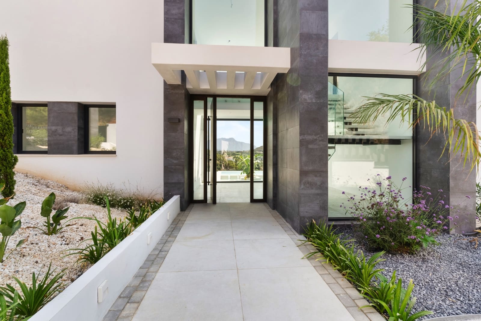 Chalet de 5 habitaciones en Marbella en venta con piscina garaje - 2.450.000 € (Ref: 9448421)