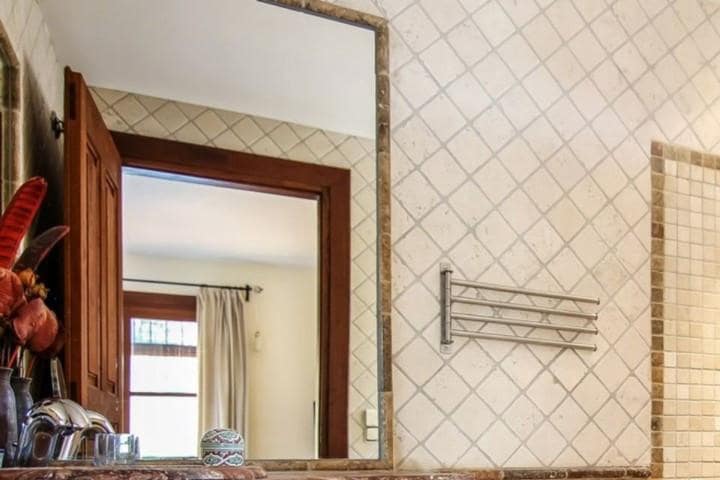 5 bedroom Villa for sale in Benahavis with pool garage - € 2,900,000 (Ref: 9506988)